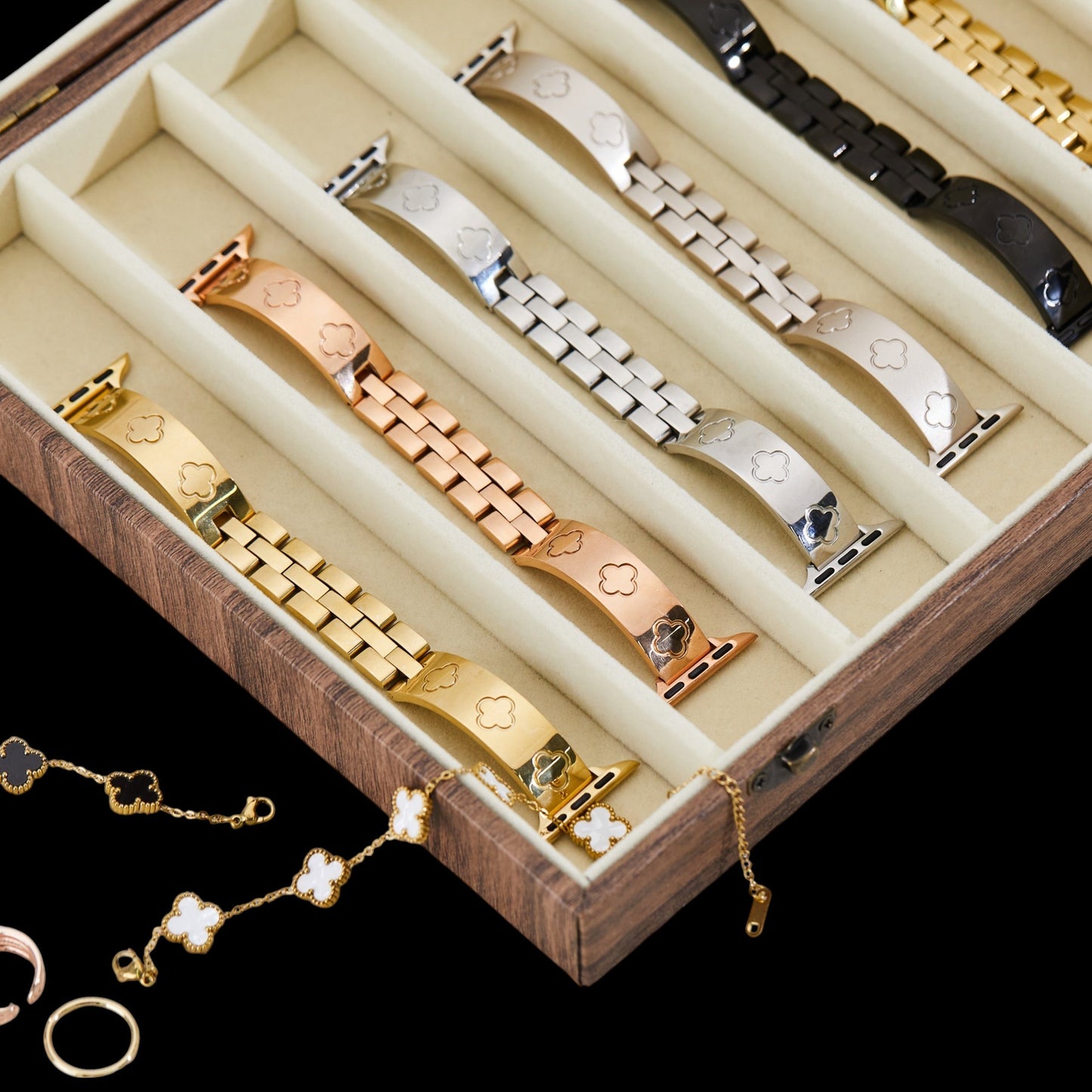 Clove Luxe Band